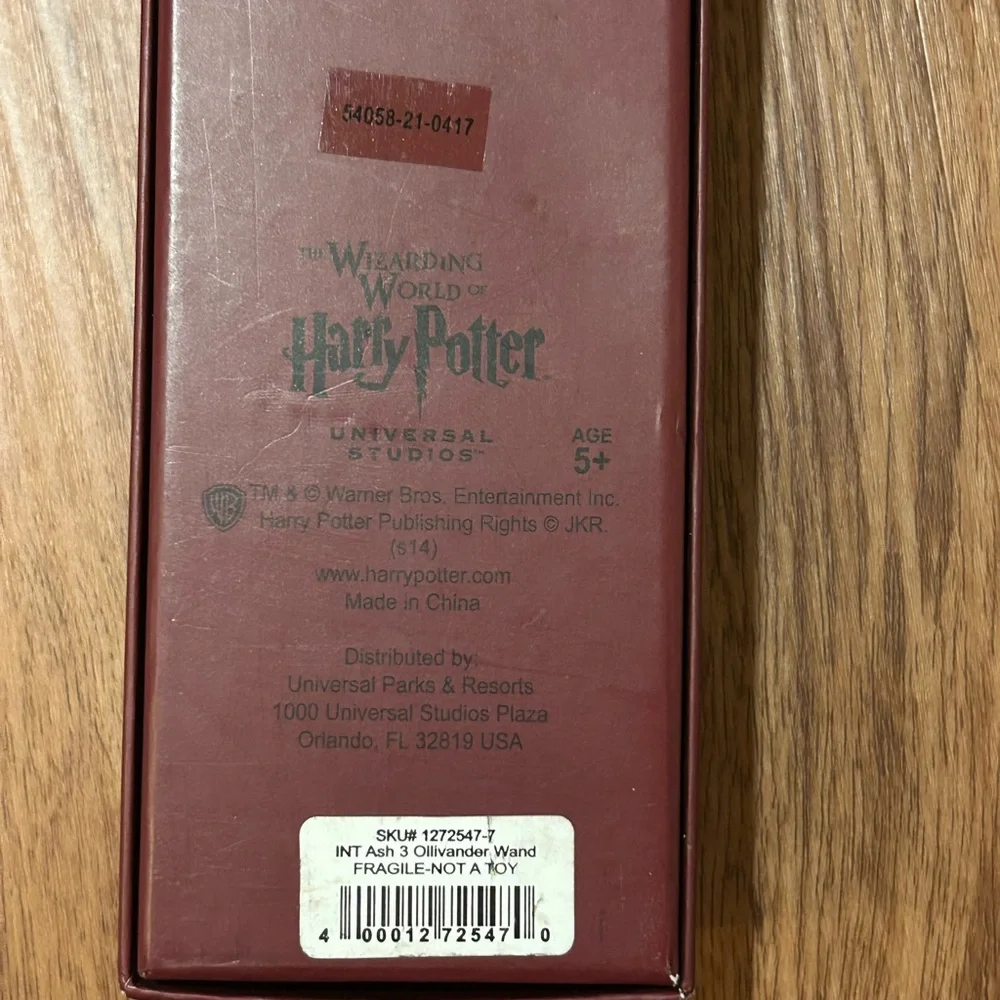 Ollivanders Black Wand with Box - Picture 5 of 7